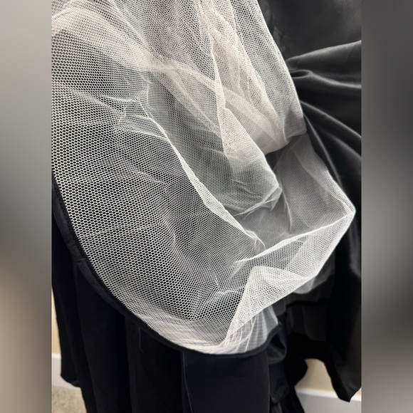 AZAZIE ATELIER Relana Black Sleeveless Bandeau Ballgown - Picture 6 of 14